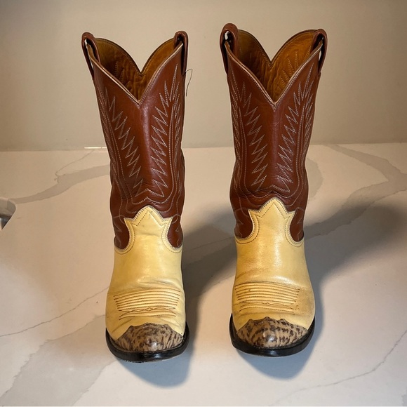 Vintage Tony Lama Woman's Brown & Ivory Buckaroo Wingtip Cowboy Boots Size 6 - Picture 2 of 16